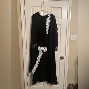 Dubai Black Abaya with White Accent with Shawl - Jubah Royale, size 54” long